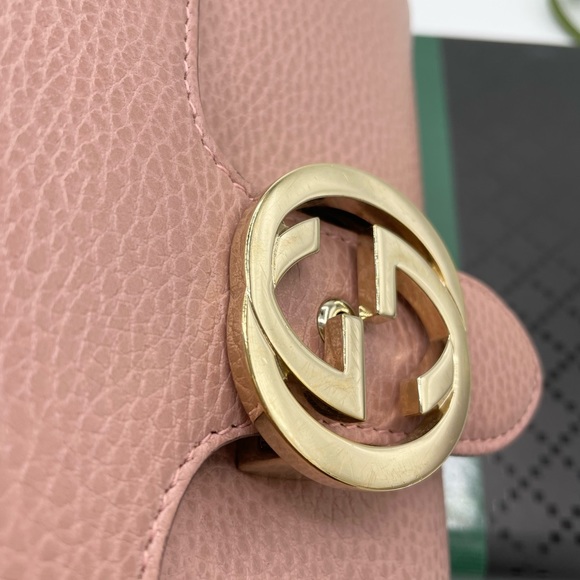 Gucci interlocking GG shoulder Bag - Picture 8 of 15